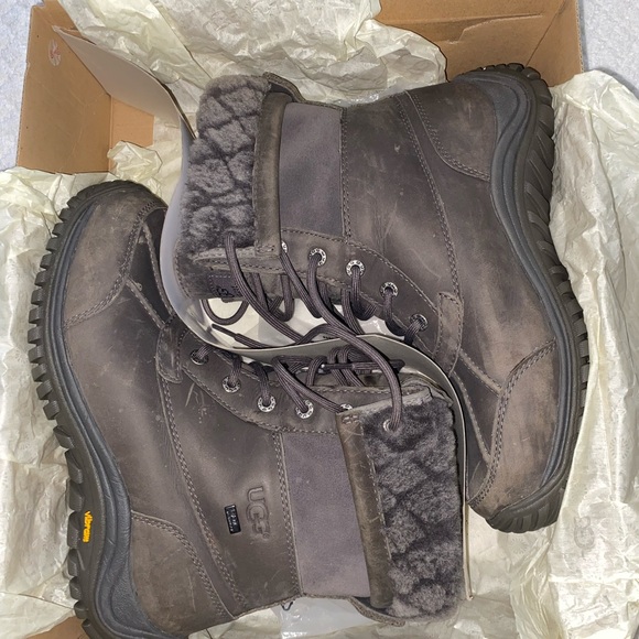 Ugg Boots ,size 9, Grey - Picture 2 of 13